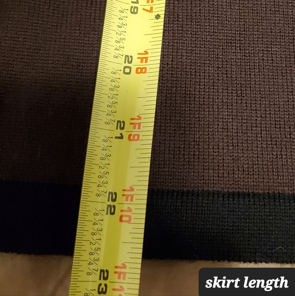 VINTAGE 100% Merino Extrafine Wool ESCADA Jacket and Skirt Set - Picture 16 of 16